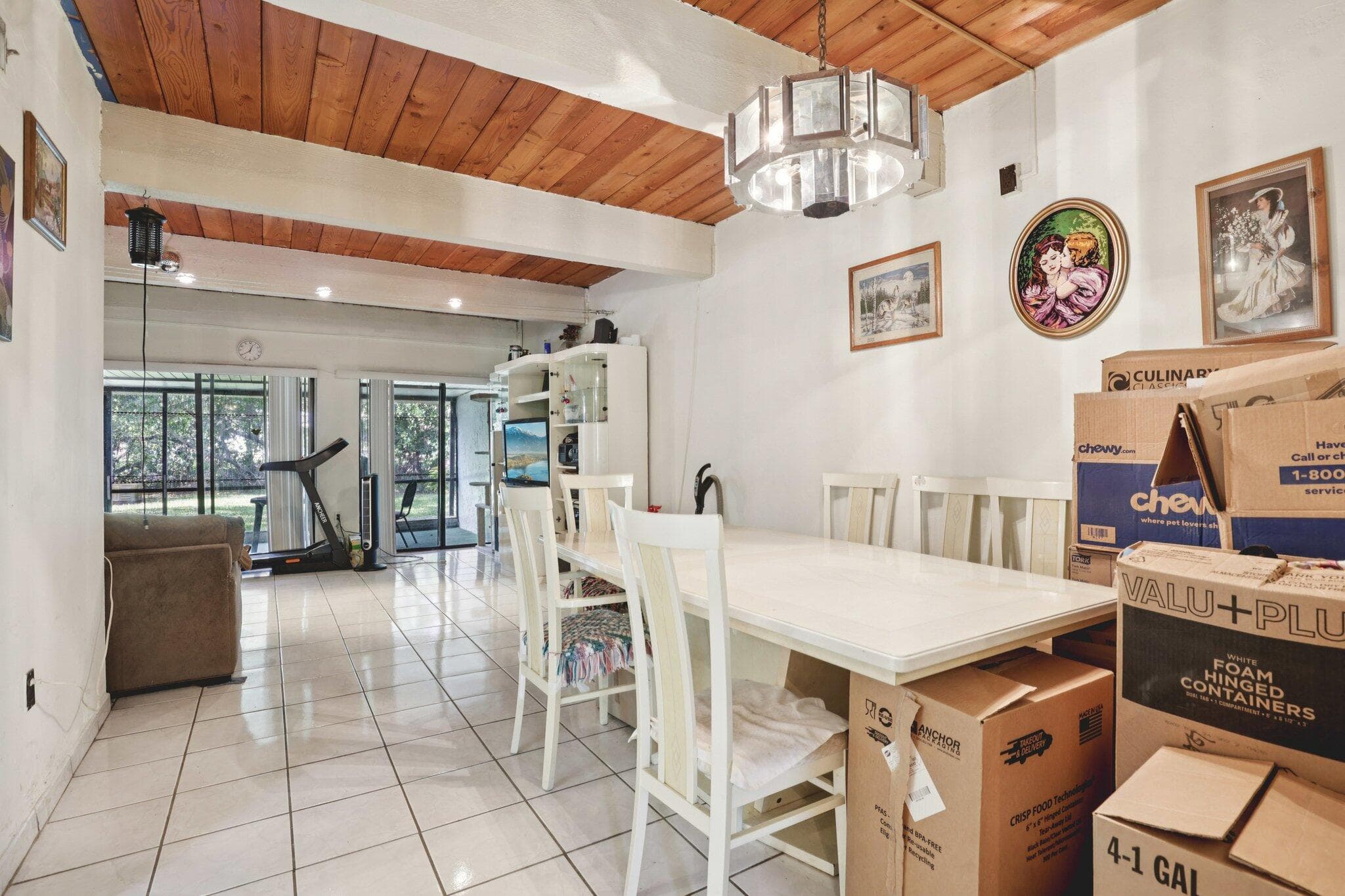 19232 NE 25th Avenue 221b, Miami, FL 33180 — photo 14 of 47