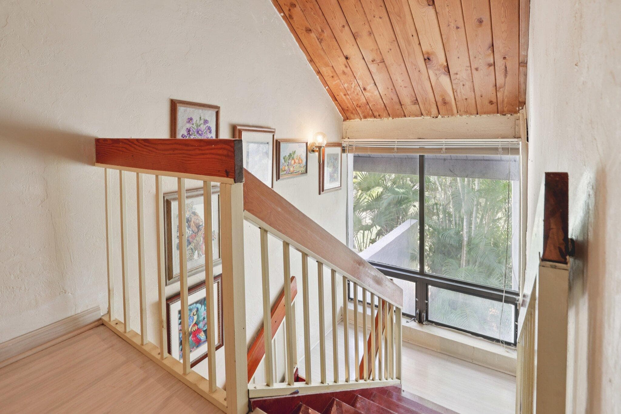 19232 NE 25th Avenue 221b, Miami, FL 33180 — photo 28 of 47