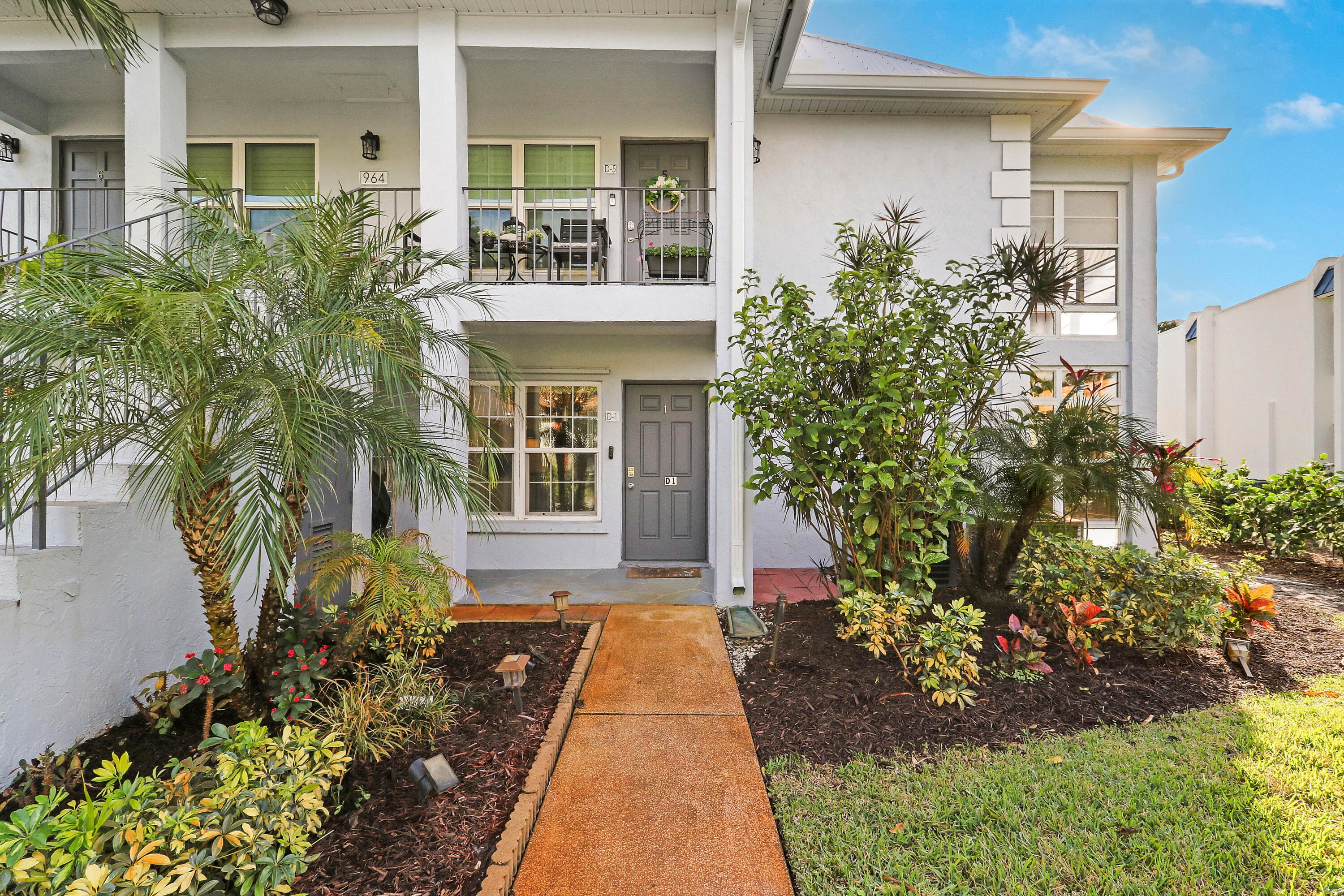 964 NW Spruce Ridge Drive D1, Stuart, FL 34994 — photo 2 of 33