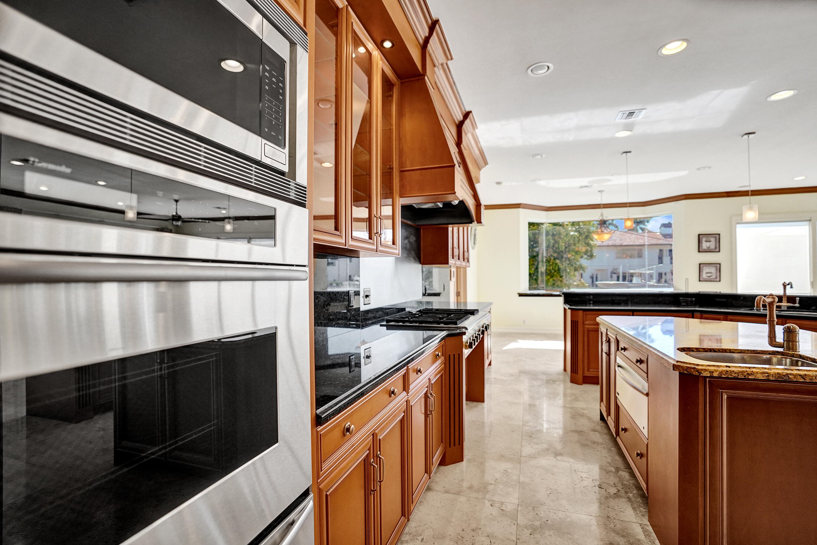 2330 NE 31st Court, Lighthouse Point, FL 33064 — photo 12 of 48
