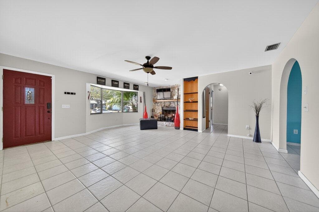 2097 SE Mantua Street, Port St. Lucie, FL 34952 — photo 9 of 29