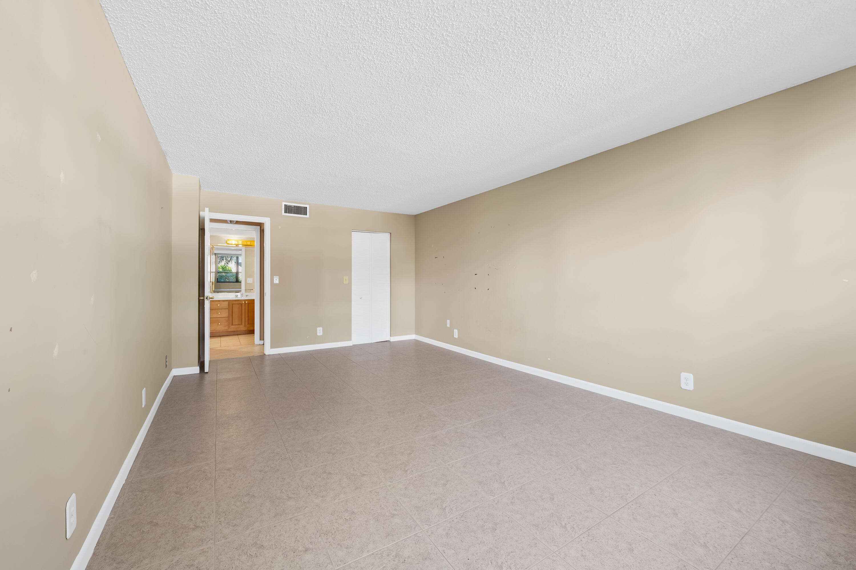 800 Jeffery Street 103, Boca Raton, FL 33487 — photo 22 of 40