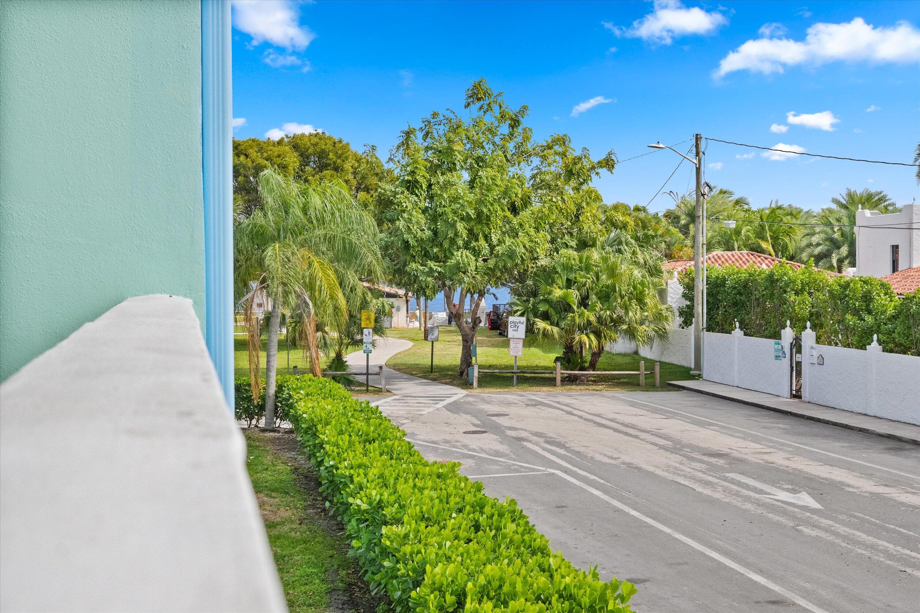 421 S Lakeside Drive 10, Lake Worth Beach, FL 33460 — photo 26 of 32
