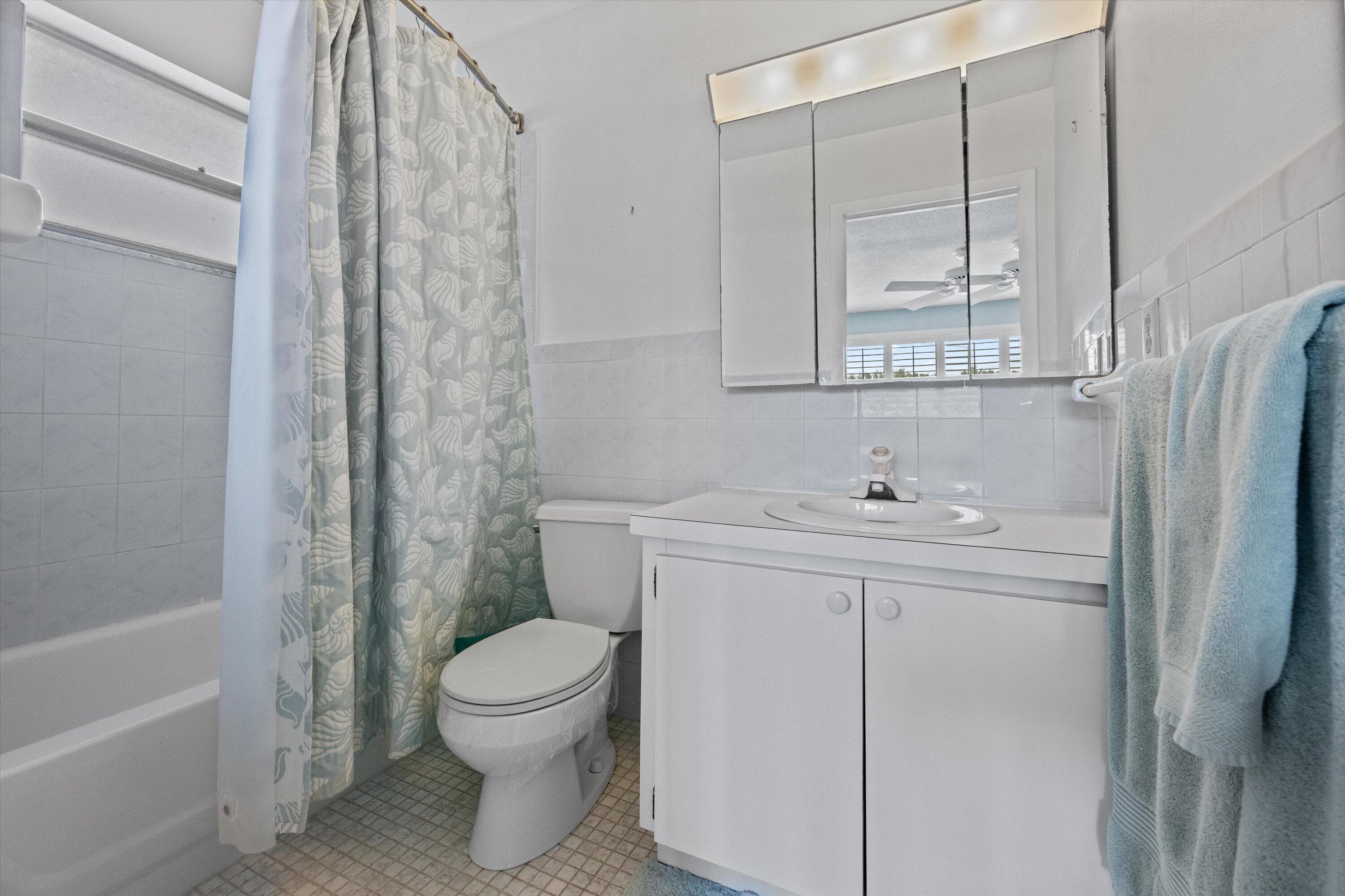 421 S Lakeside Drive 10, Lake Worth Beach, FL 33460 — photo 19 of 32