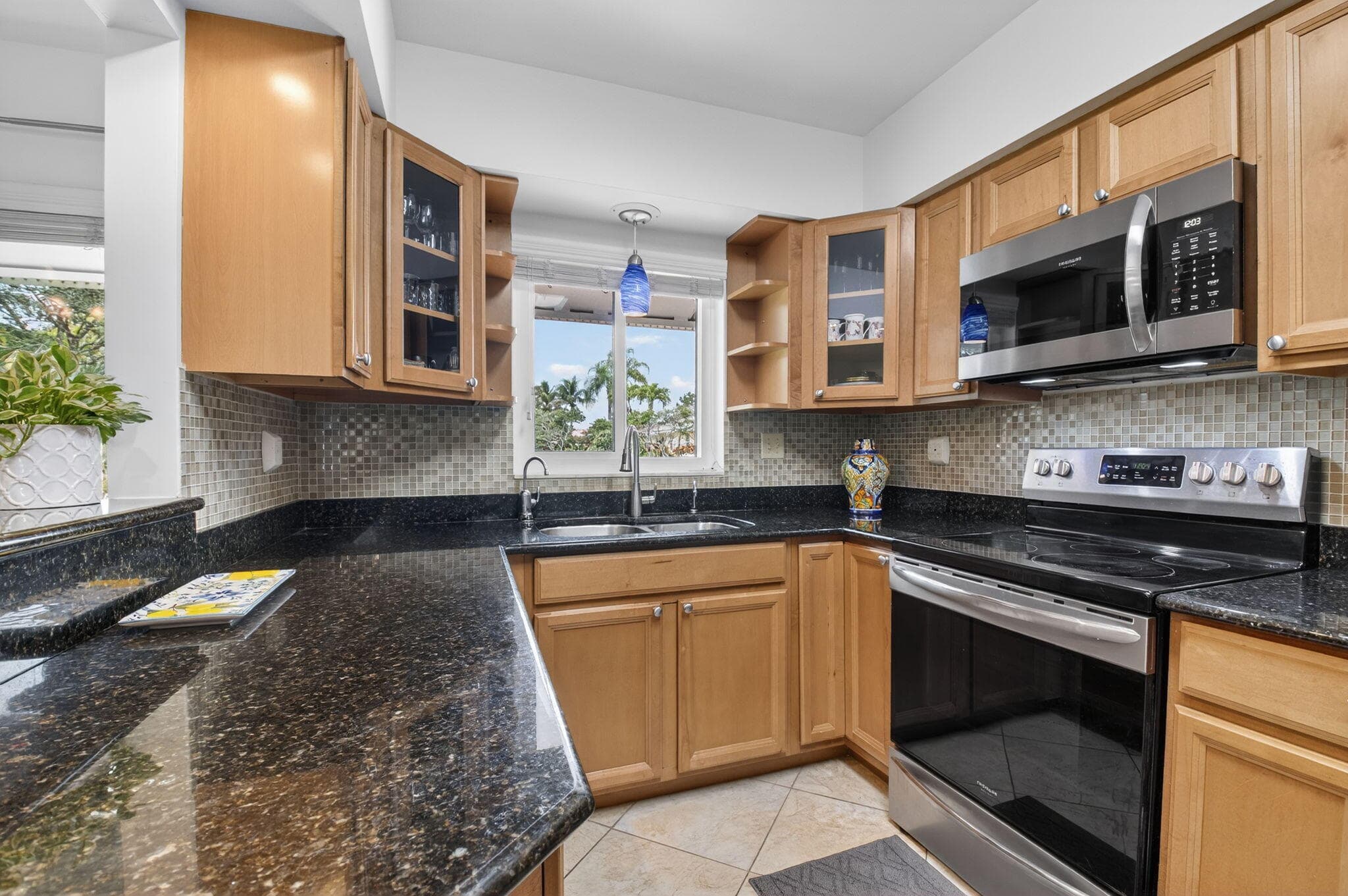 400 E Conference Drive, Boca Raton, FL 33486 — photo 14 of 44
