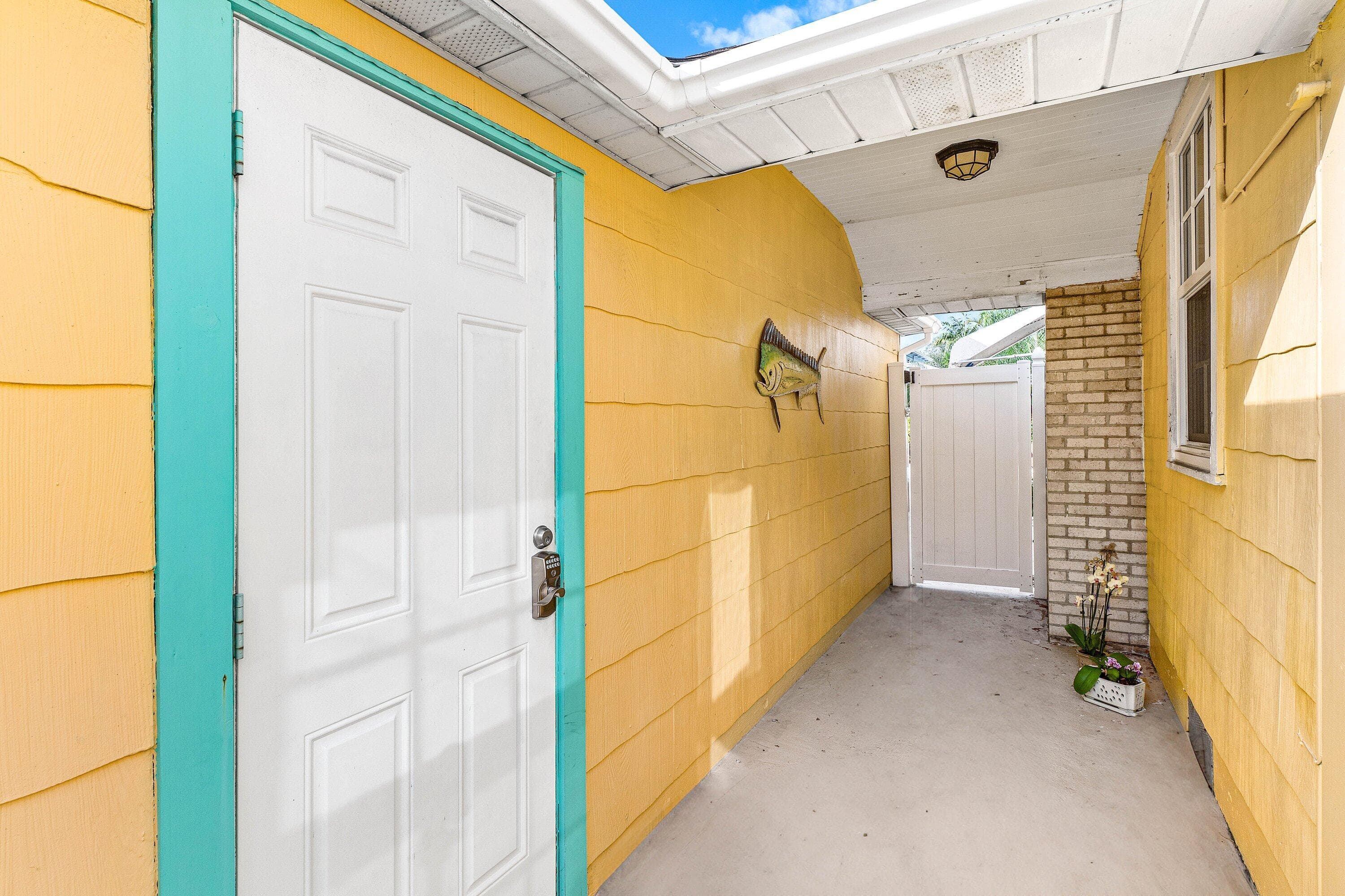 411 3rd Avenue N, Lake Worth Beach, FL 33460 — photo 19 of 39