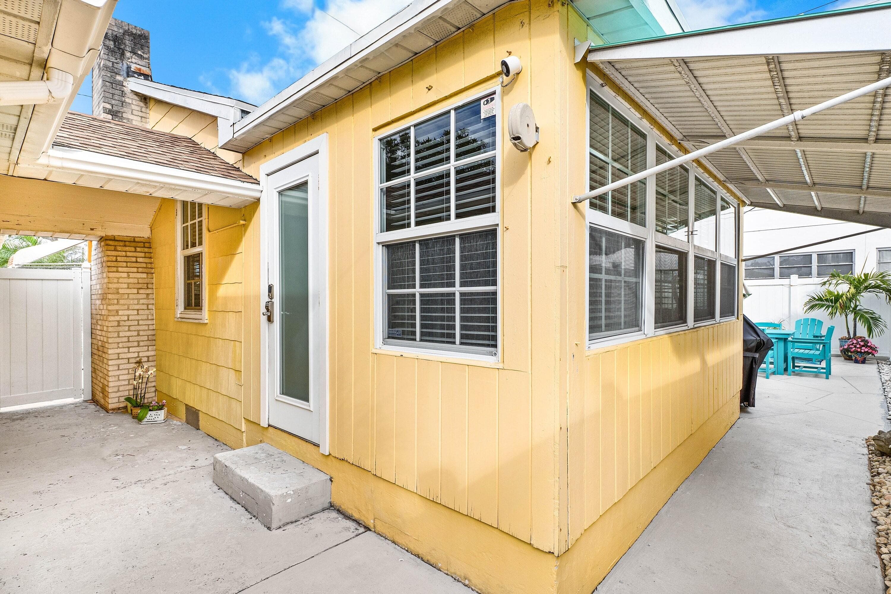 411 3rd Avenue N, Lake Worth Beach, FL 33460 — photo 21 of 39