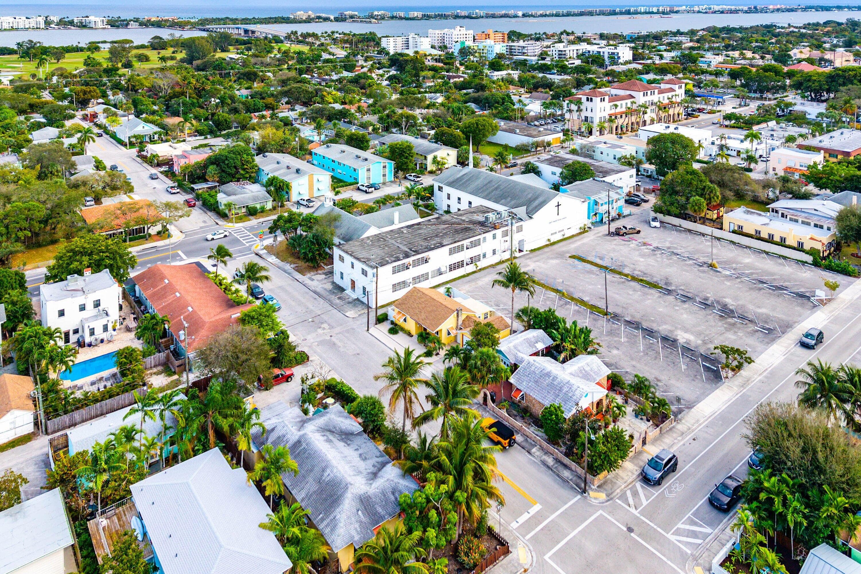 411 3rd Avenue N, Lake Worth Beach, FL 33460 — photo 32 of 39