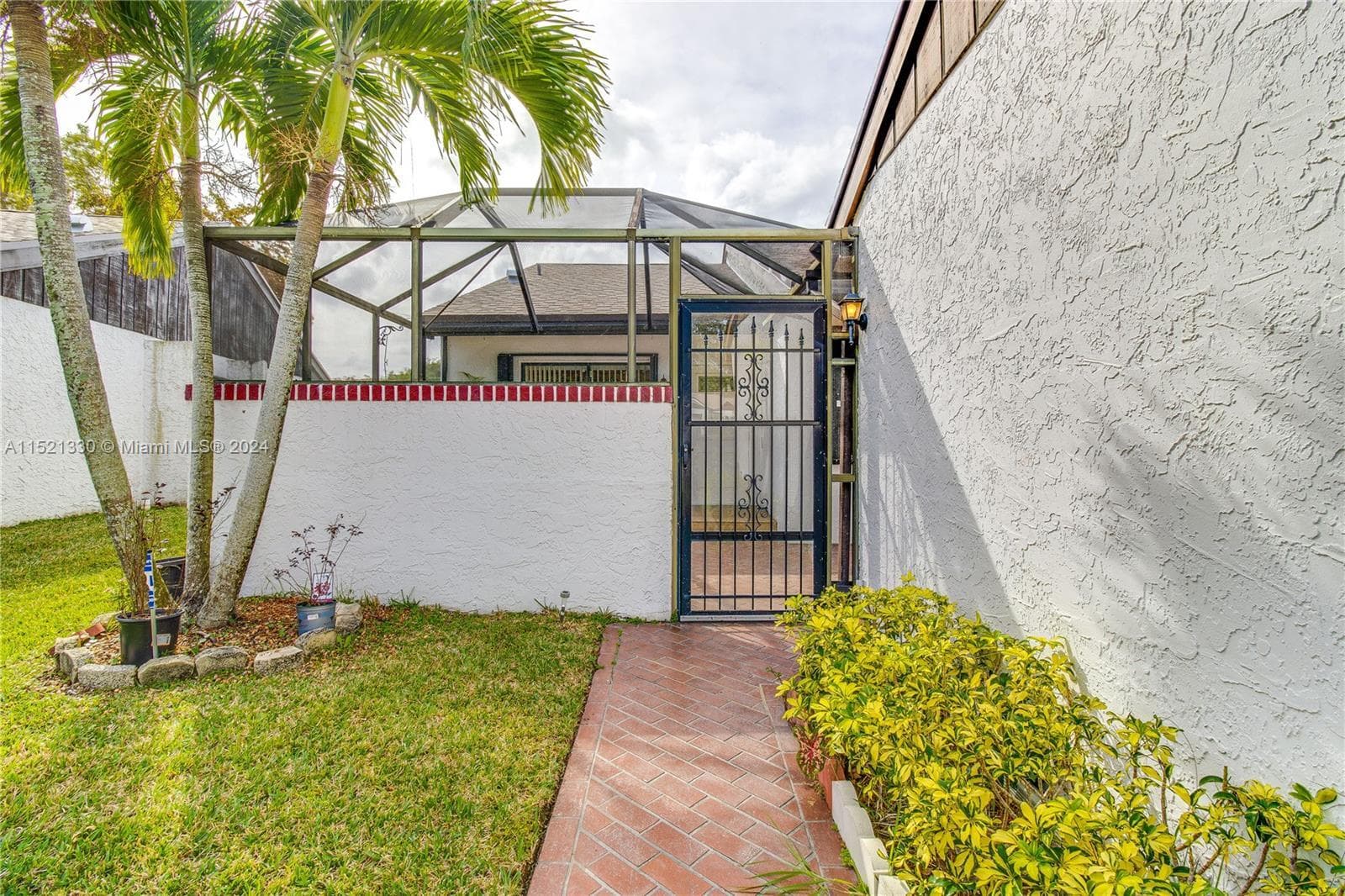 6343 W Pinehurst Cir W W D36, Tamarac, FL 33321 — photo 2 of 19