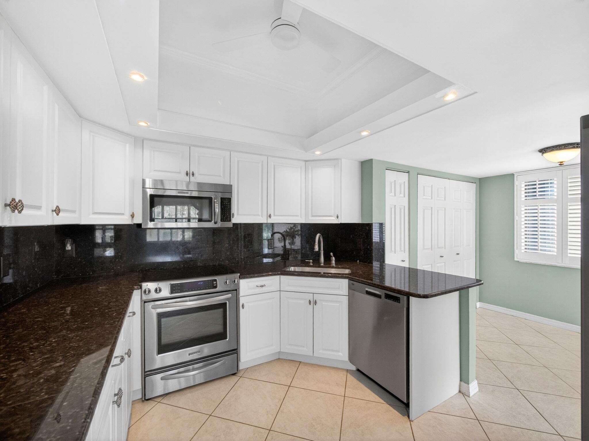 1660 Twelve Oaks Way 303, North Palm Beach, FL 33408 — photo 11 of 21