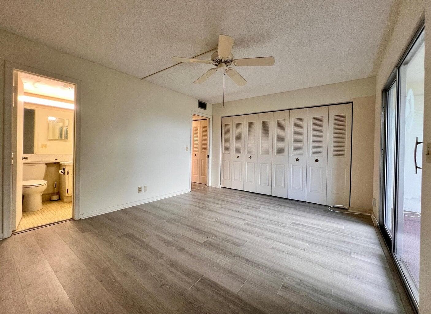 434 Southampton B, West Palm Beach, FL 33417 — photo 5 of 7