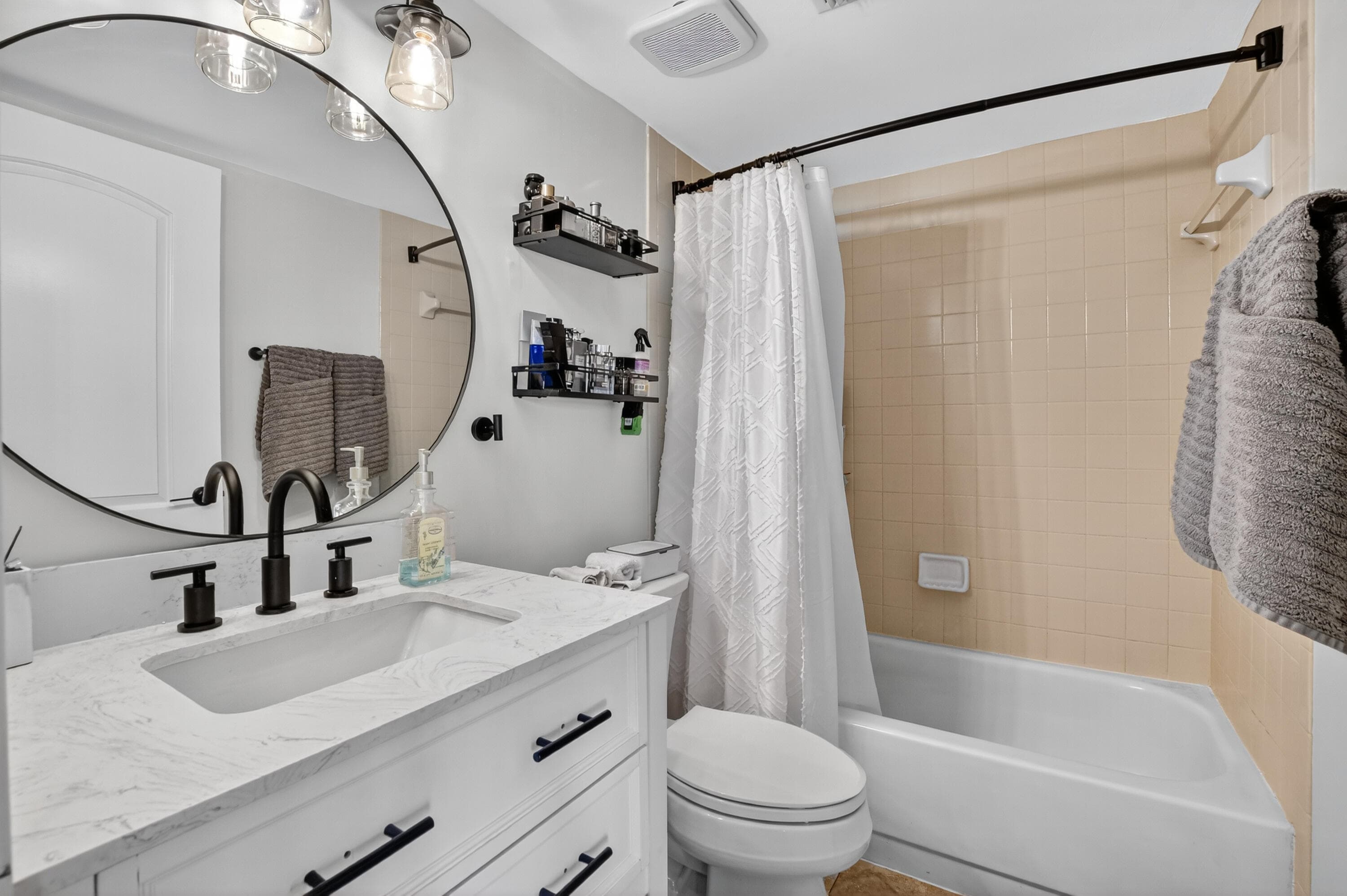 4005 Village Drive B, Delray Beach, FL 33445 — photo 23 of 35