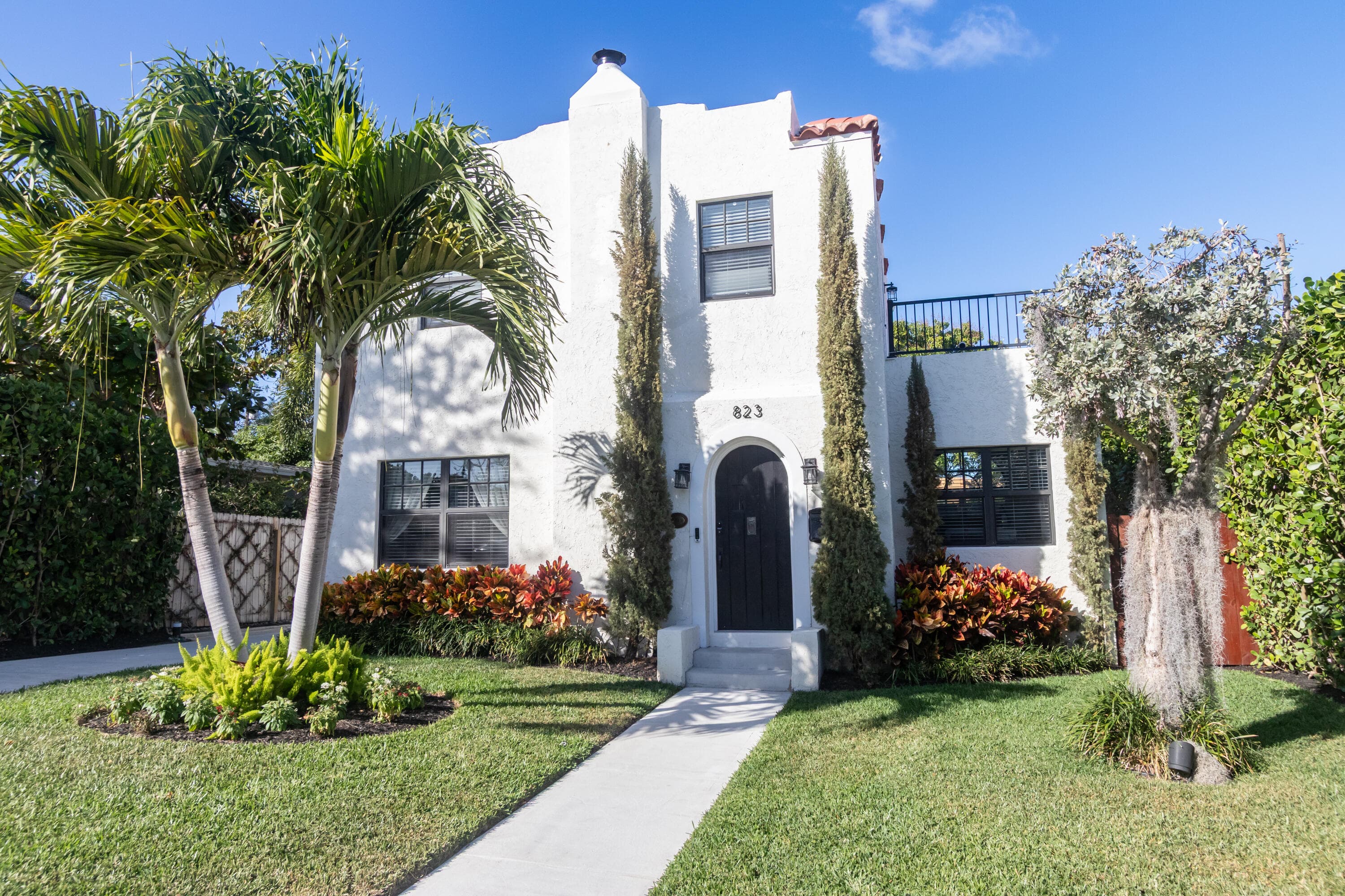 823 38th Street, West Palm Beach, FL 33407 — photo 2 of 16