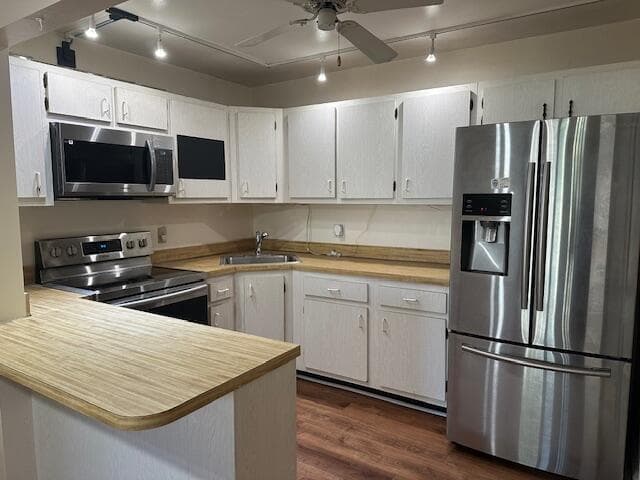 3625 La Aires Court B2, Greenacres, FL 33463 — photo 4 of 11