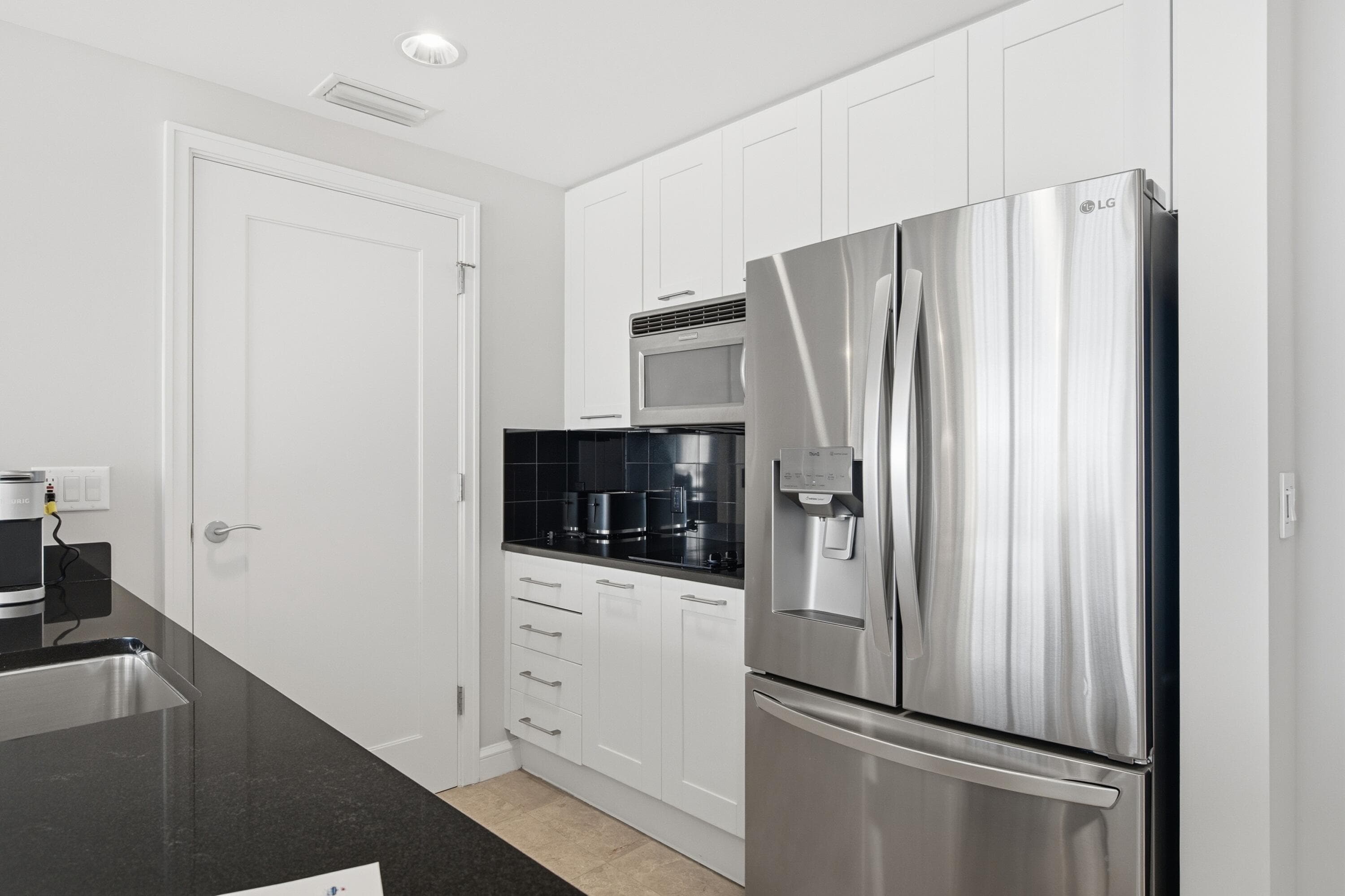 3800 N Ocean Drive 717, Singer Island, FL 33404 — photo 9 of 41