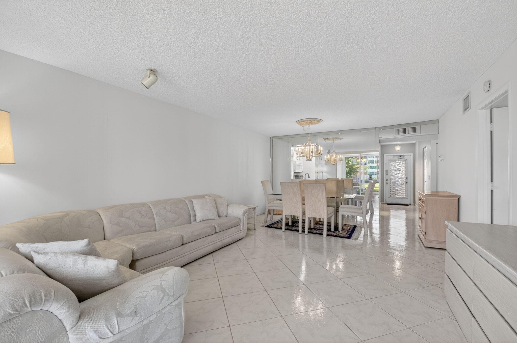 27 Abbey Lane 207, Delray Beach, FL 33446 — photo 11 of 47