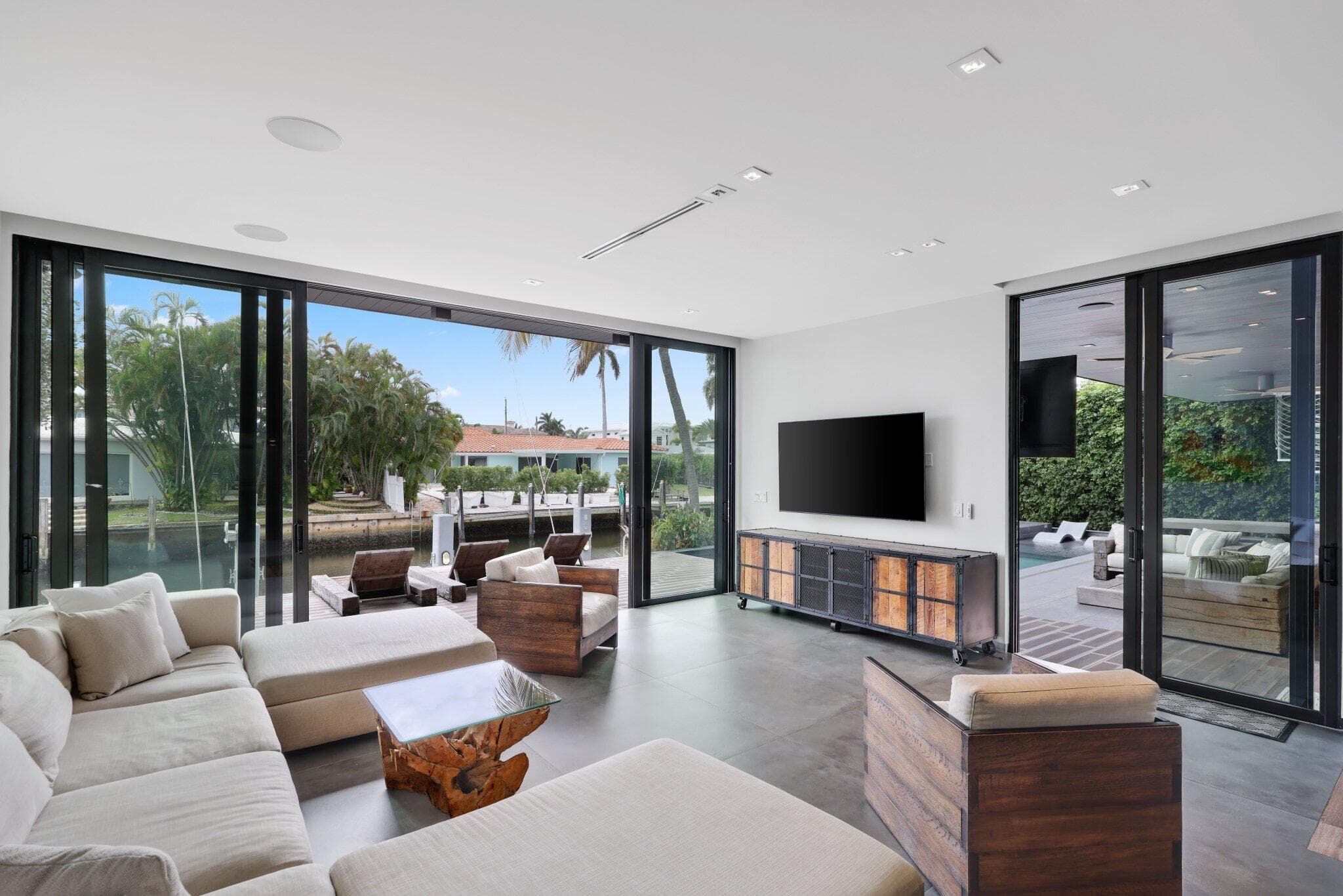 830 NE 71st Street, Boca Raton, FL 33487 — photo 13 of 76