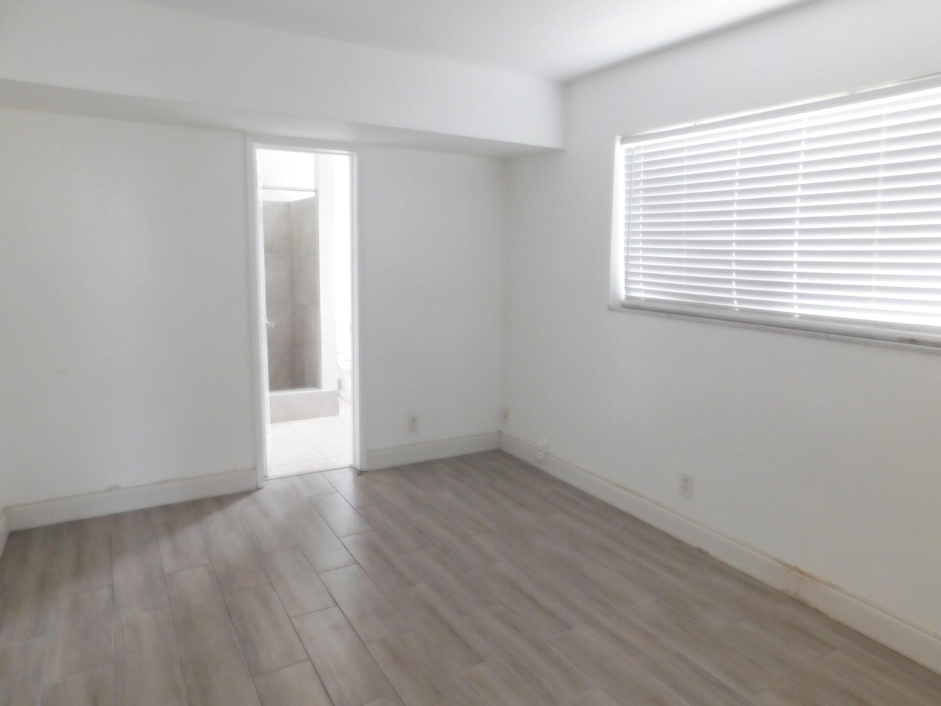 825 NE 6th Street 1-7, Fort Lauderdale, FL 33304 — photo 30 of 43