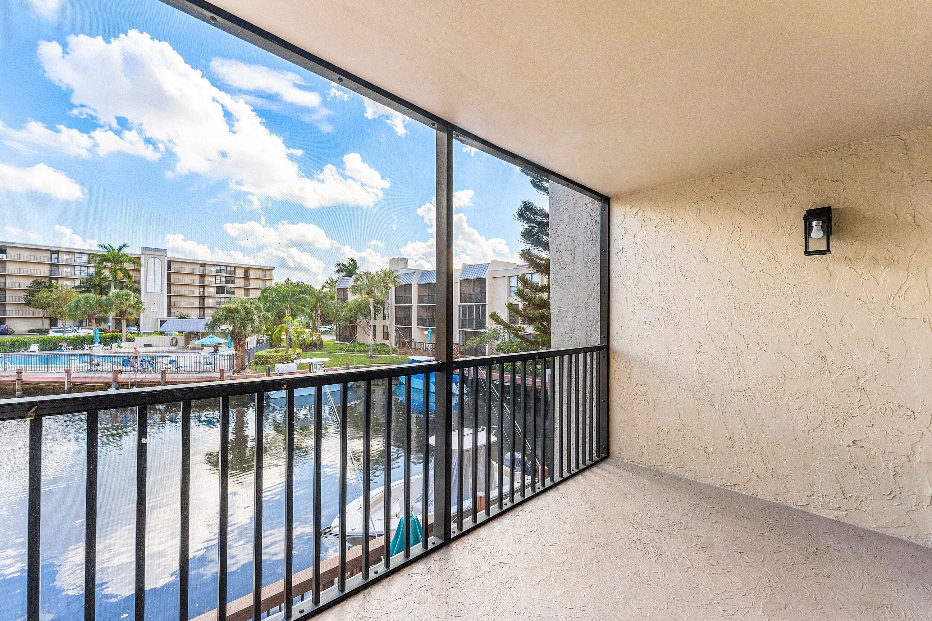 10 Royal Palm Way 203, Boca Raton, FL 33432 — photo 23 of 45
