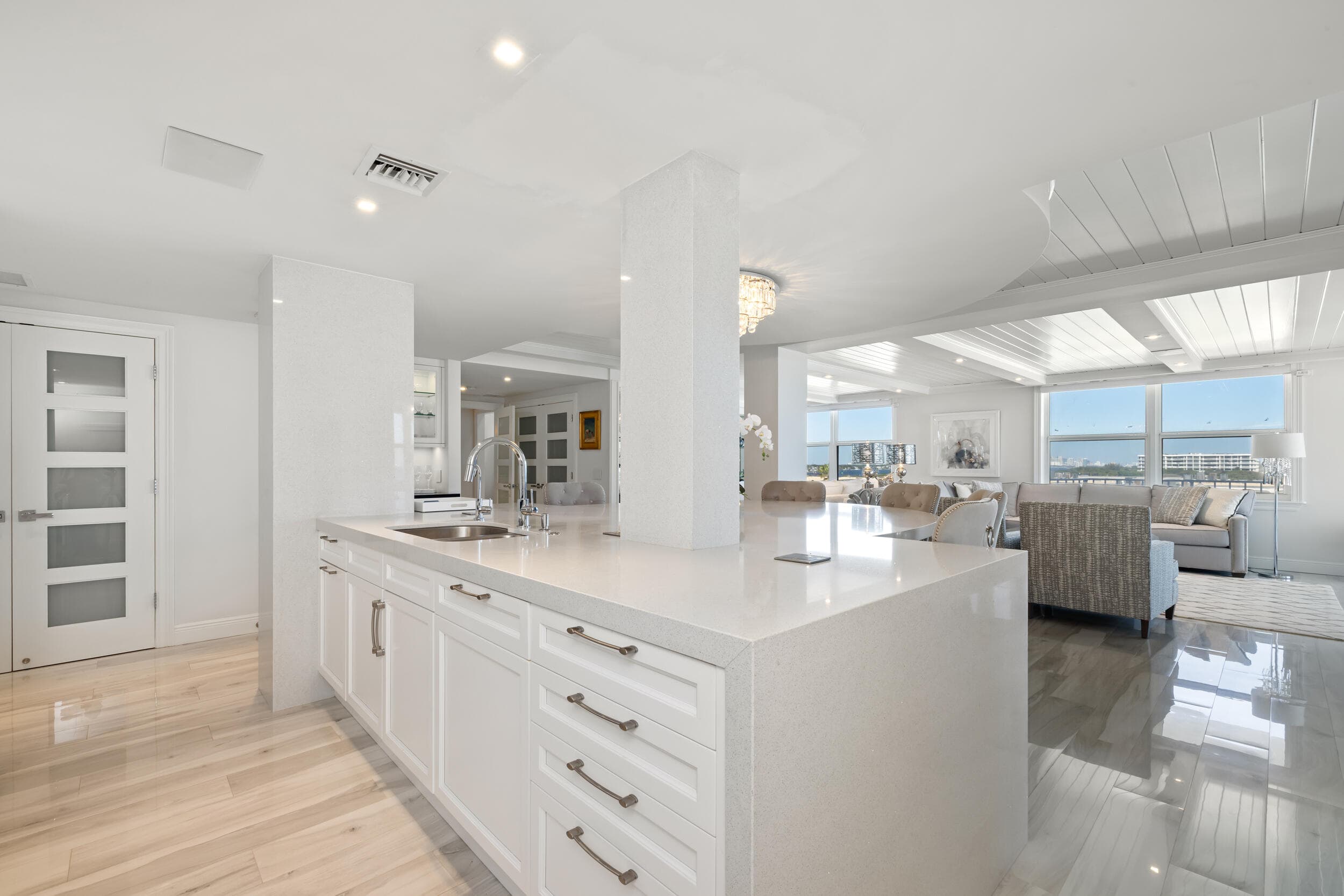 2295 S Ocean Boulevard 625, Palm Beach, FL 33480 — photo 9 of 47