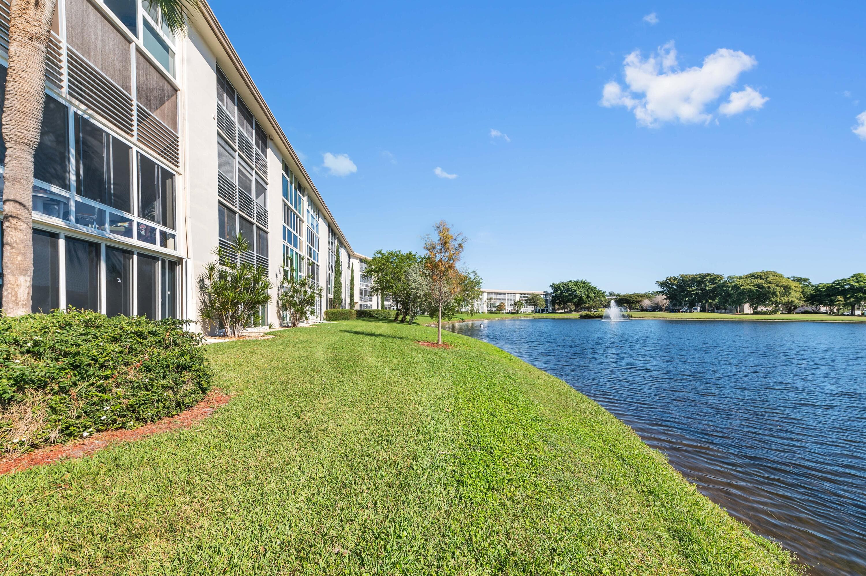 3204 Portofino Point H2, Coconut Creek, FL 33066 — photo 26 of 115