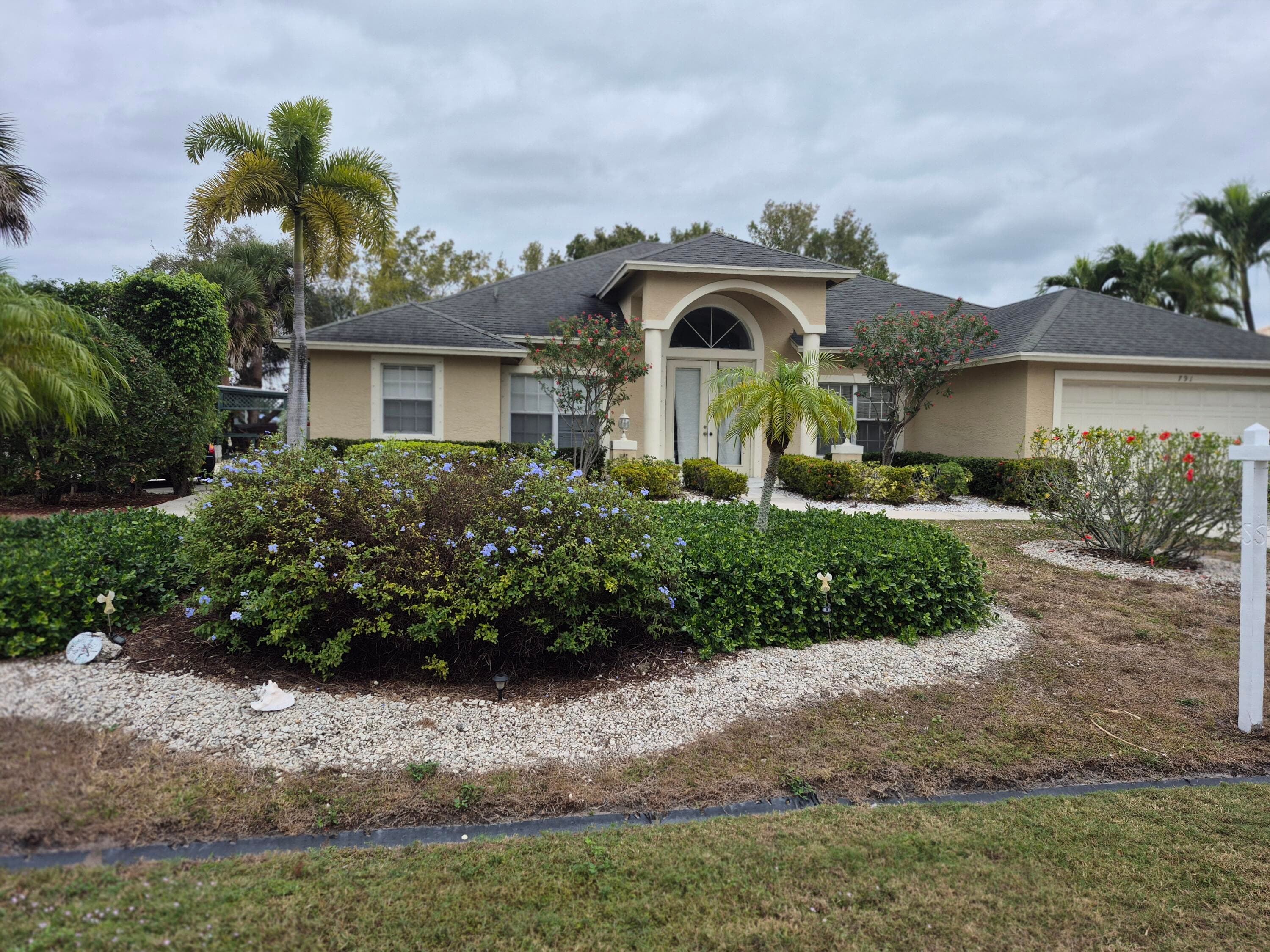 791 SW Dolores Avenue, Port St. Lucie, FL 34983 — photo 2 of 33