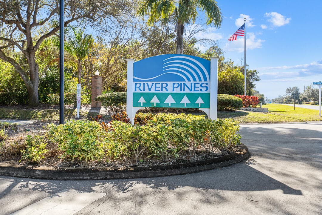 5678 SE Riverboat Drive 129, Stuart, FL 34997 — photo 35 of 50