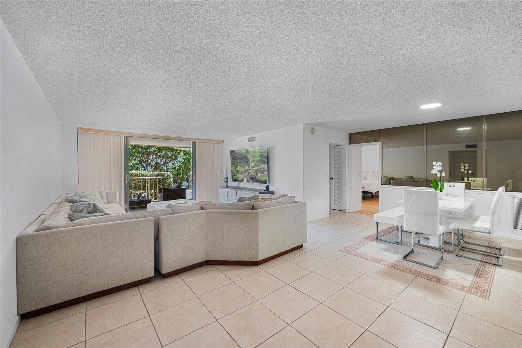 3200 S Ocean Boulevard A102, Palm Beach, FL 33480 — photo 5 of 31