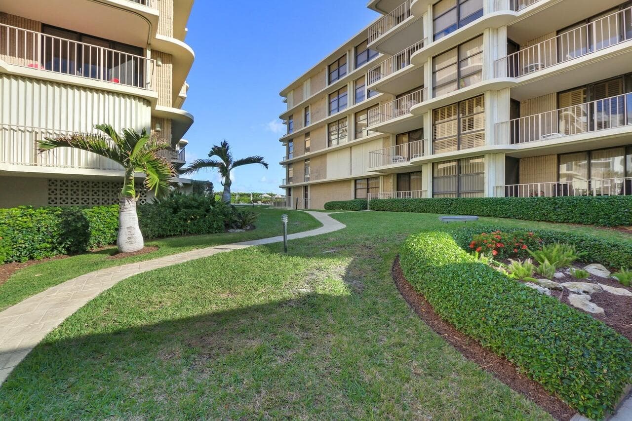 3200 S Ocean Boulevard A102, Palm Beach, FL 33480 — photo 27 of 31