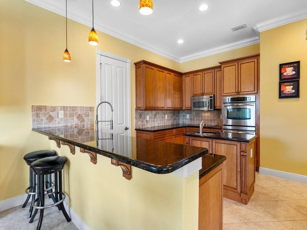 6168 56th Avenue, Vero Beach, FL 32967 — photo 11 of 36