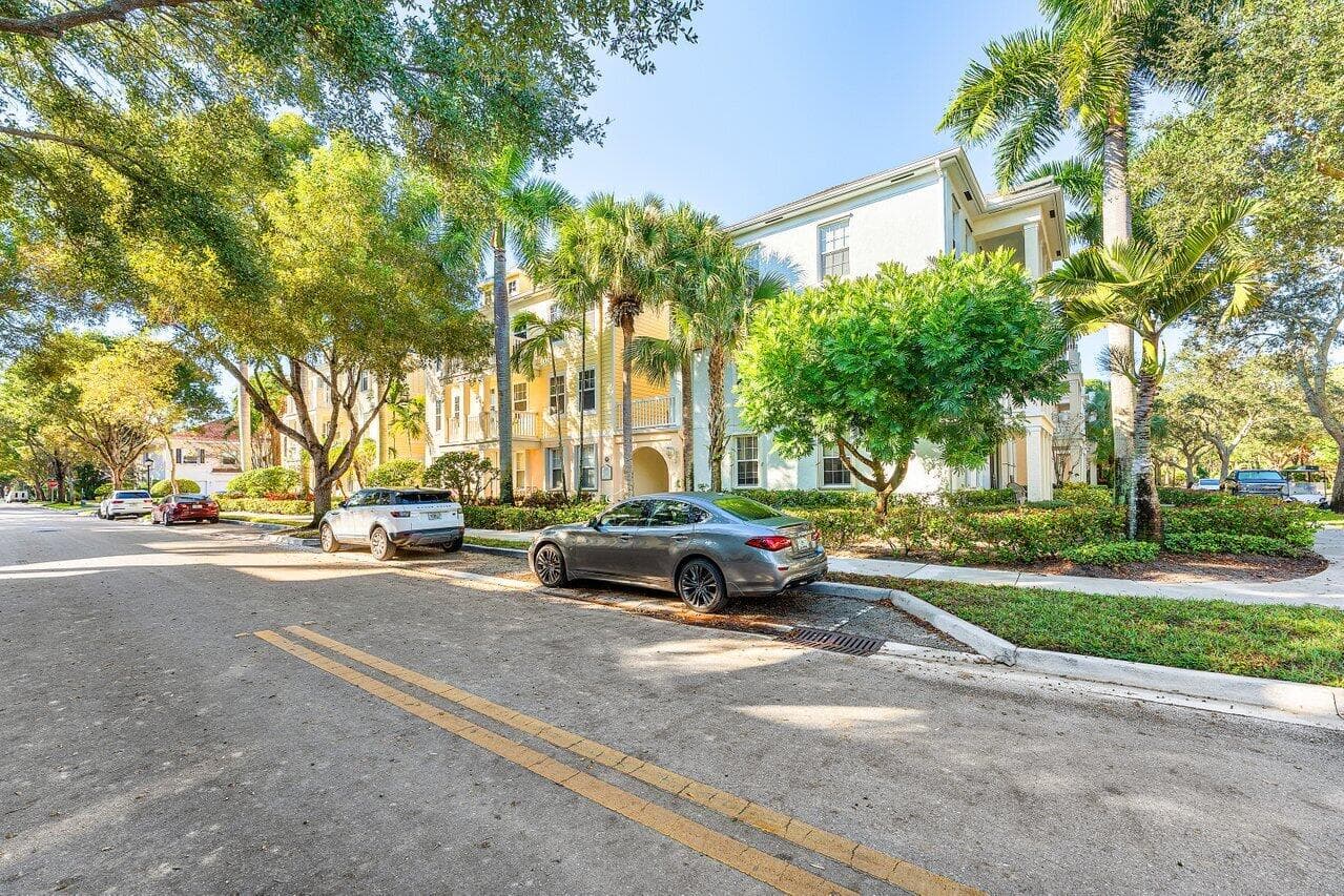 276 Murcia Drive 301, Jupiter, FL 33458 — photo 35 of 52