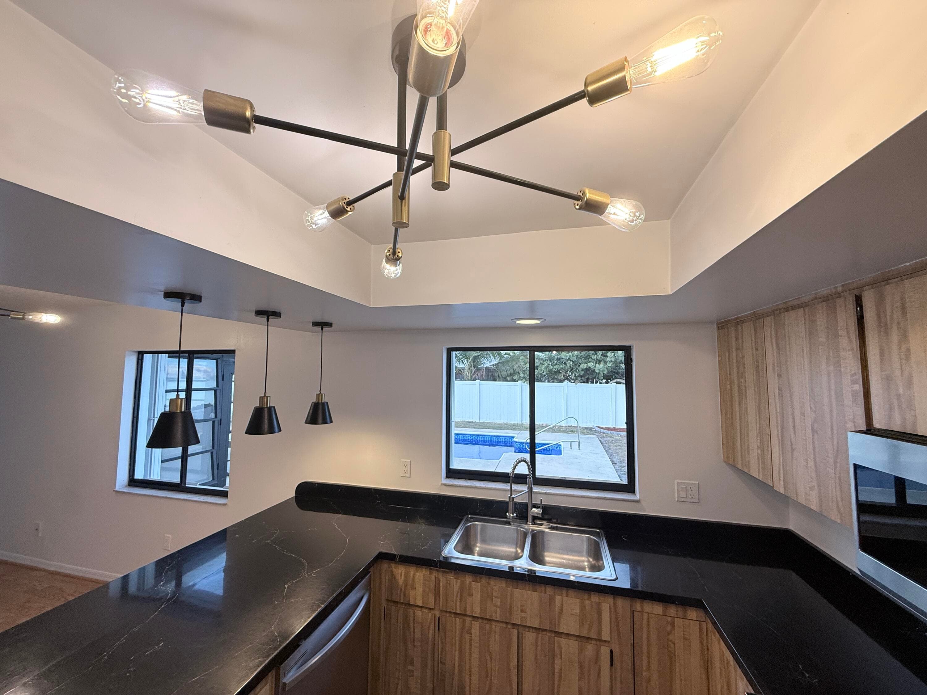 2490 4th Place, Vero Beach, FL 32962 — photo 10 of 22