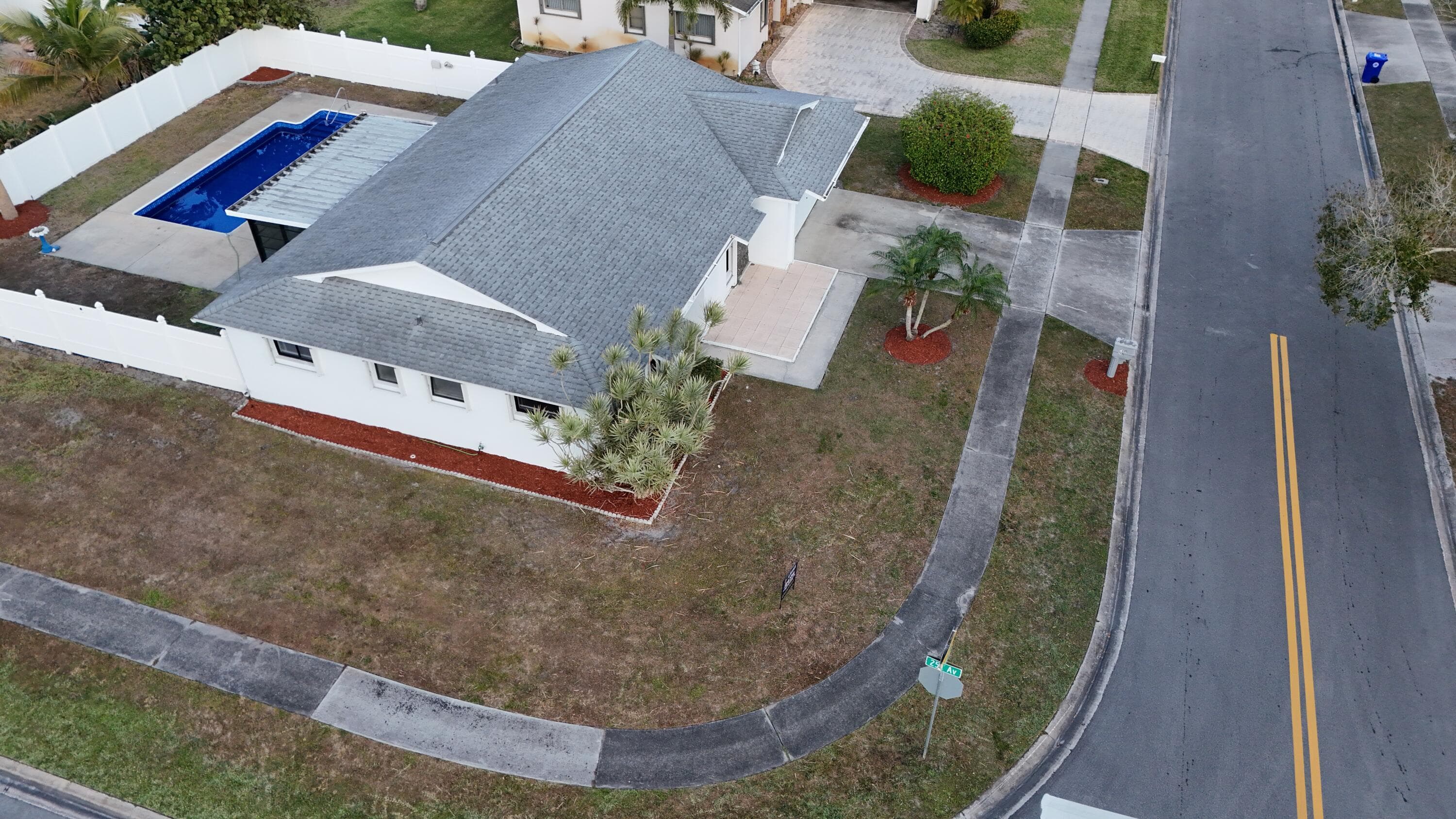 2490 4th Place, Vero Beach, FL 32962 — photo 8 of 22