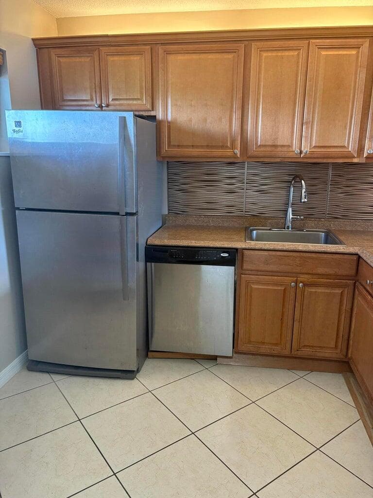 2770 S Garden Drive 304, Lake Worth, FL 33461 — photo 4 of 26