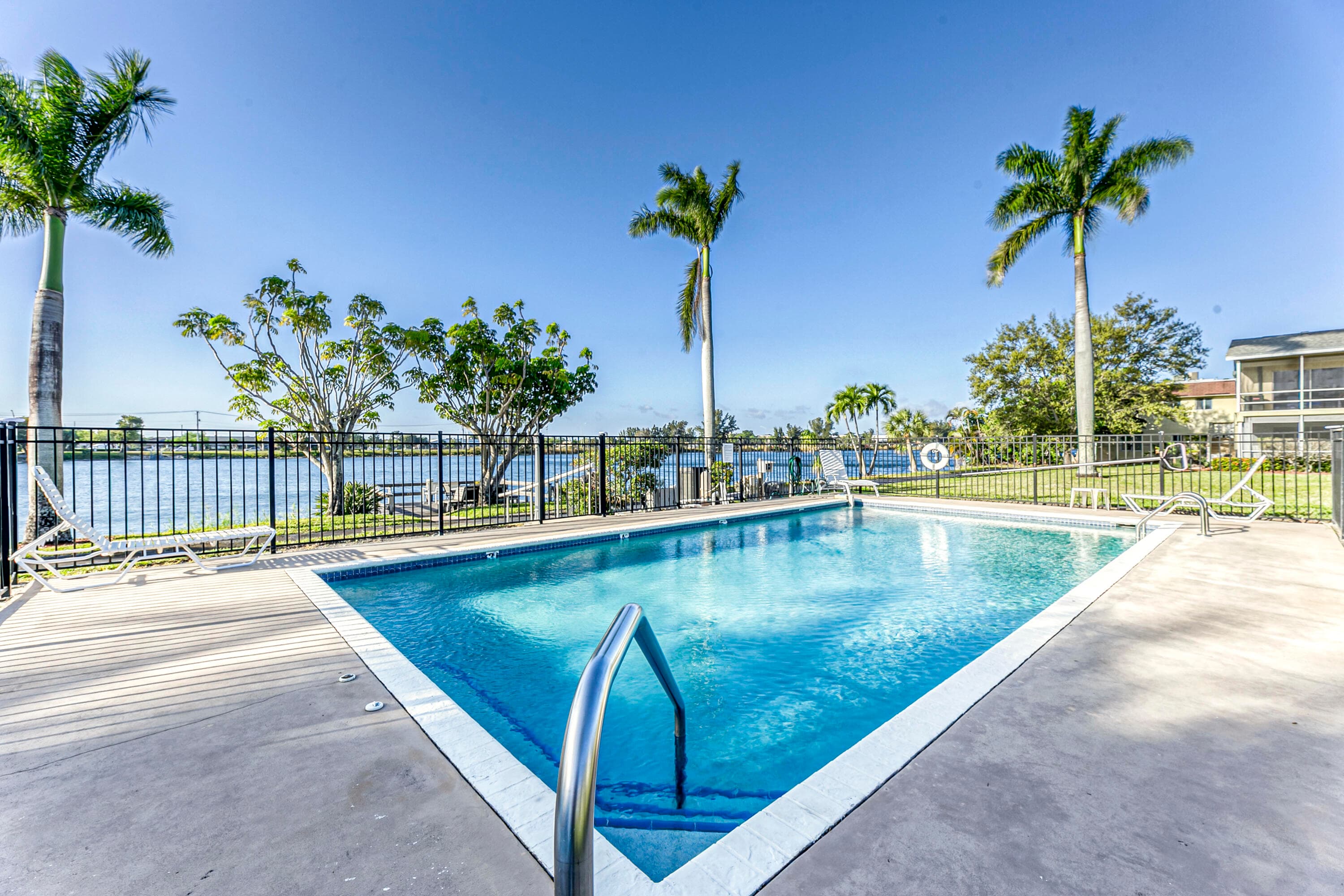 960 Crystal Lake Drive 115, Deerfield Beach, FL 33064 — photo 31 of 35