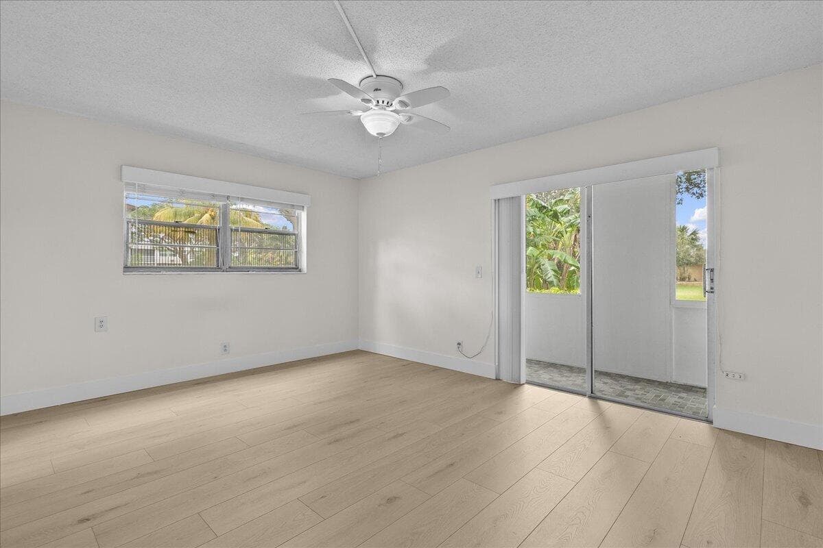 142 Kent I, West Palm Beach, FL 33417 — photo 12 of 31