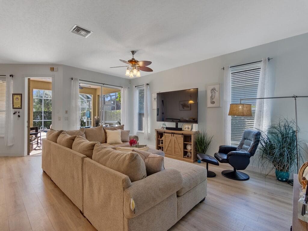 7543 15th Street, Vero Beach, FL 32966 — photo 11 of 54