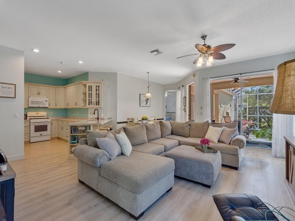 7543 15th Street, Vero Beach, FL 32966 — photo 4 of 54