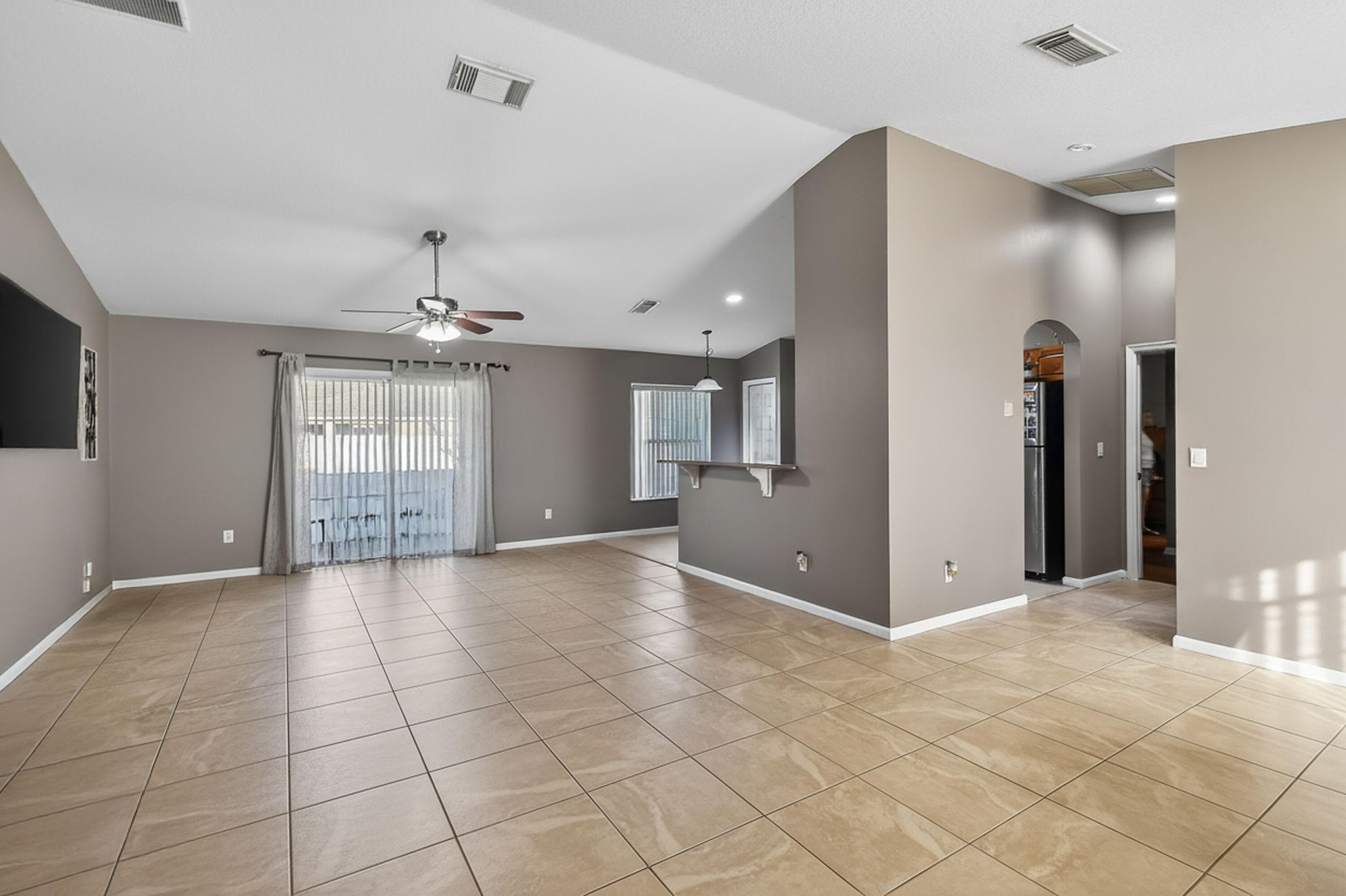 933 SW General Patton Terrace, Port St. Lucie, FL 34953 — photo 4 of 36