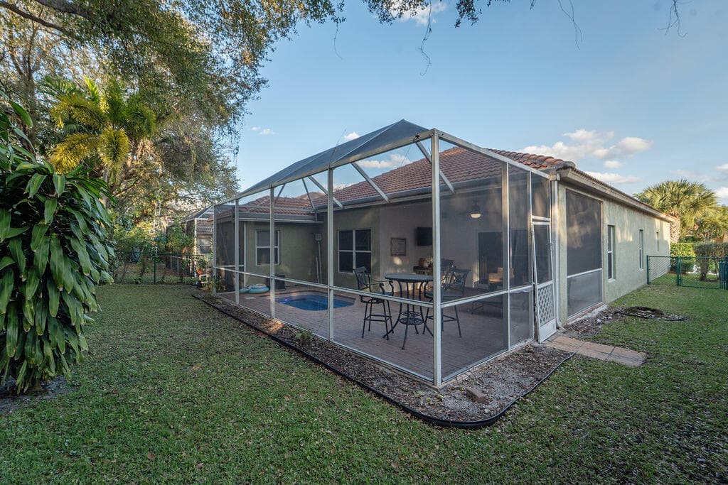8063 Via Hacienda, Riviera Beach, FL 33418 — photo 30 of 42