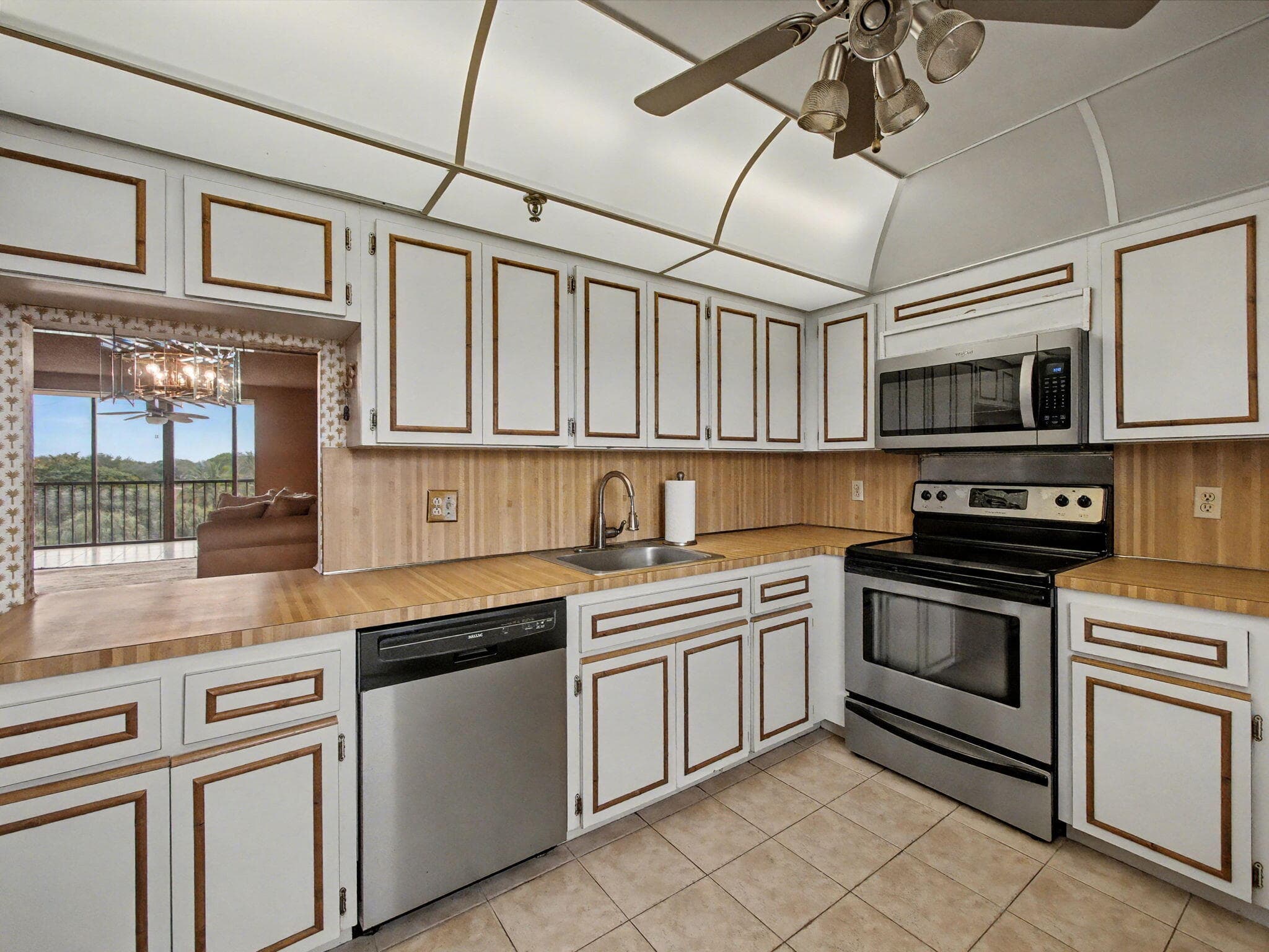 198 NW 67th Street 505, Boca Raton, FL 33487 — photo 4 of 15