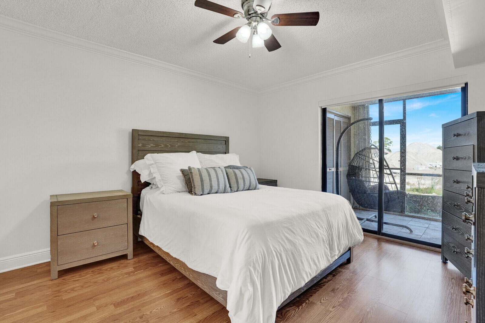 4715 Lucerne Lakes Boulevard E 103, Lake Worth, FL 33467 — photo 17 of 33
