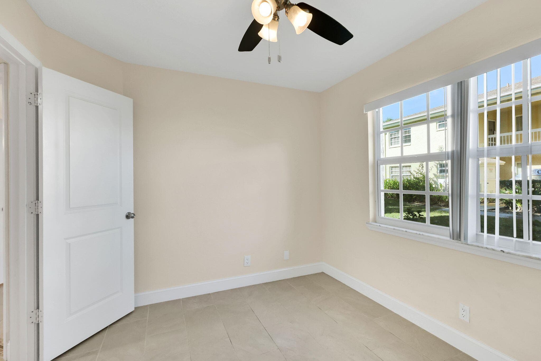 1558 SE Royal Green Circle 101, Port St. Lucie, FL 34952 — photo 17 of 36