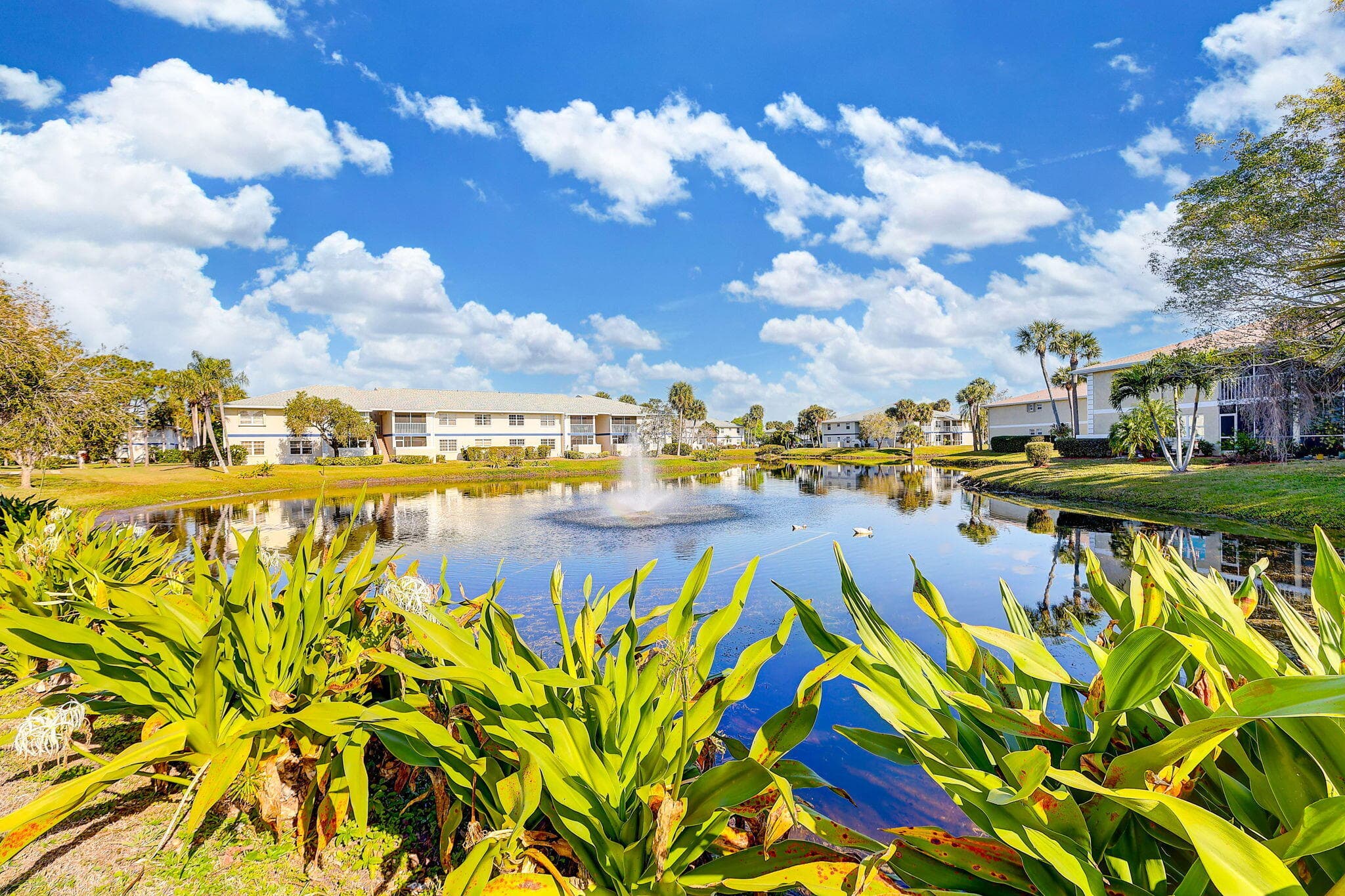 1558 SE Royal Green Circle 101, Port St. Lucie, FL 34952 — photo 33 of 36