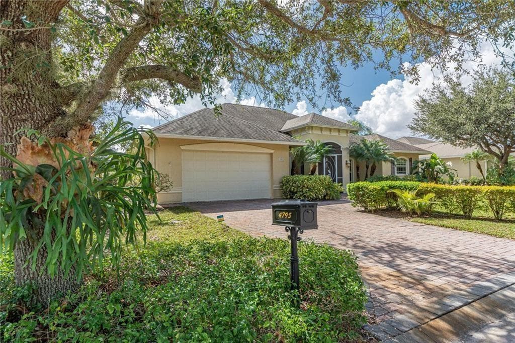 4795 66th Place, Vero Beach, FL 32967 — photo 2 of 35