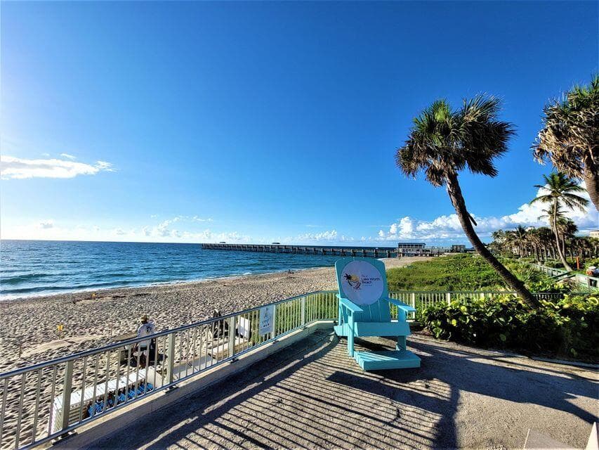 1629 S Lakeside Drive, Lake Worth Beach, FL 33460 — photo 40 of 42