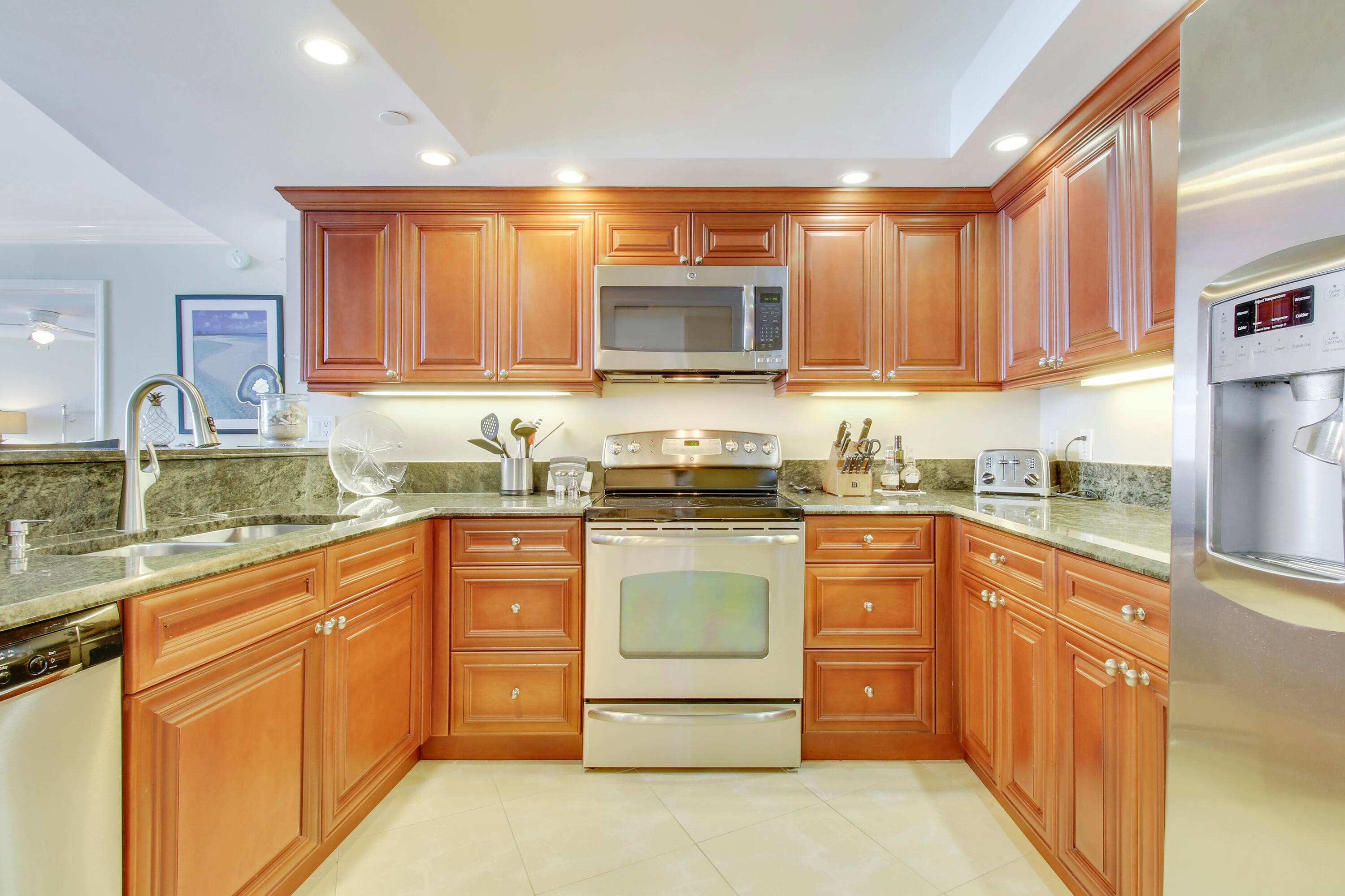 3000 N Ocean Drive N 23d, Singer Island, FL 33404 — photo 6 of 35