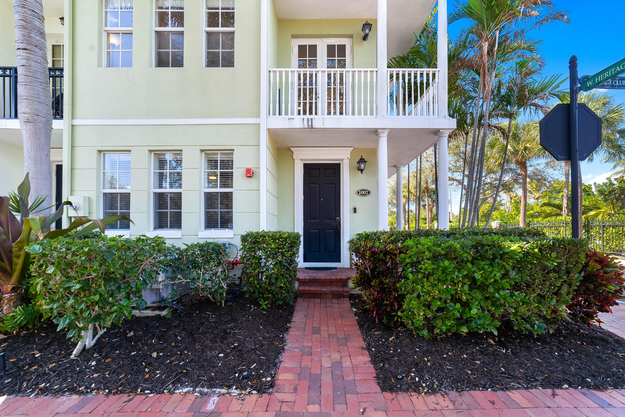 1002 E Heritage Club Circle, Delray Beach, FL 33483 — photo 2 of 55
