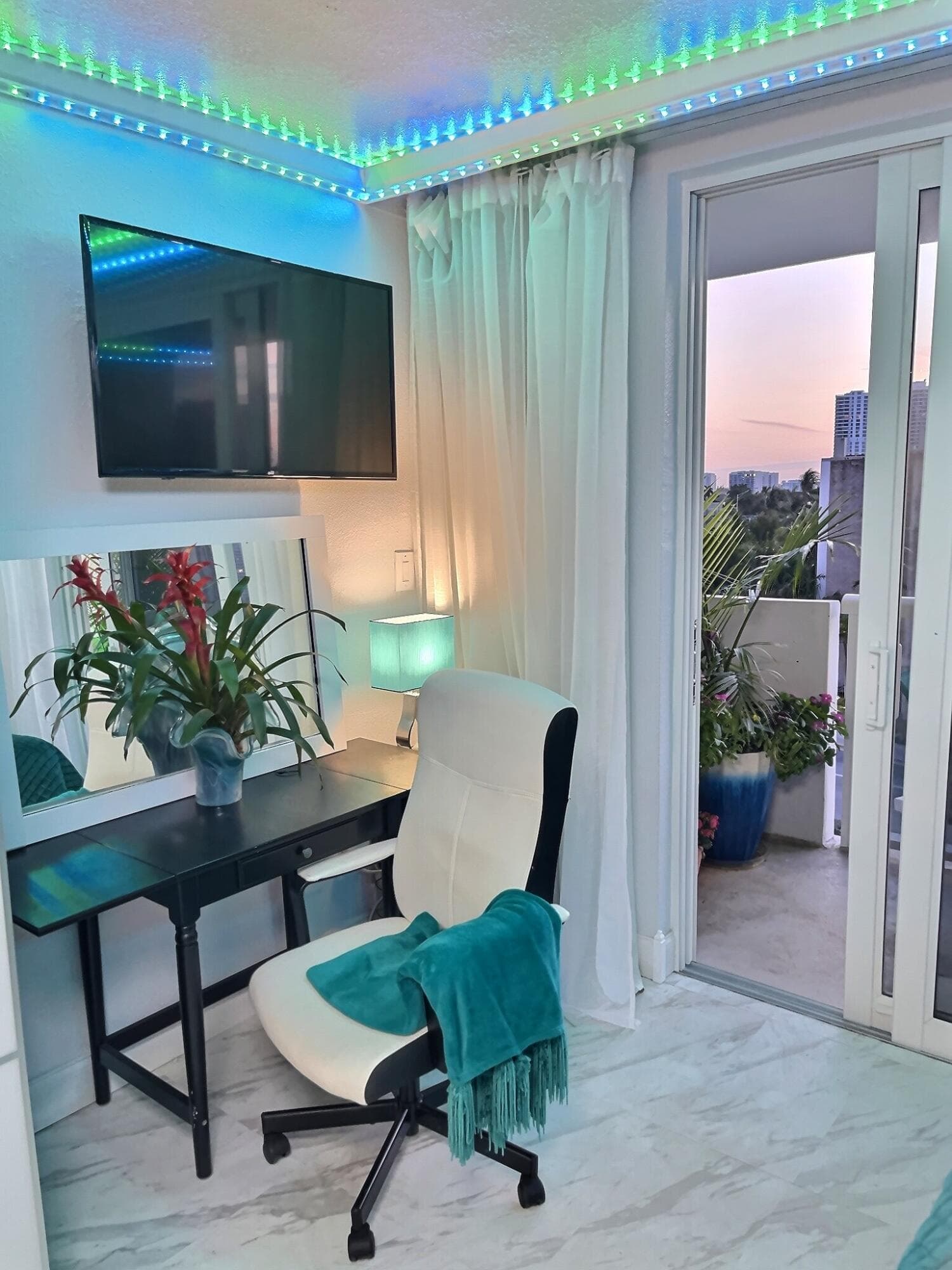 19201 Collins Avenue 337, Sunny Isles Beach, FL 33160 — photo 8 of 28