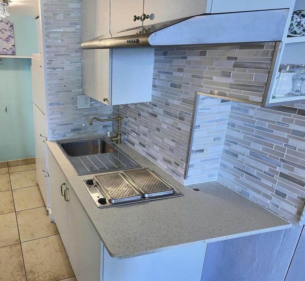 19201 Collins Avenue 809, Sunny Isles Beach, FL 33160 — photo 11 of 28